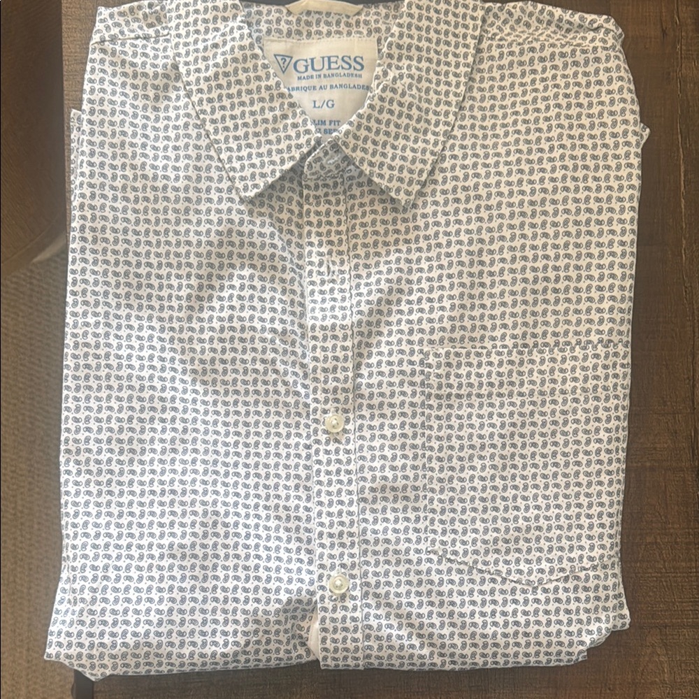 GUESS Men's White Patterned Shirt